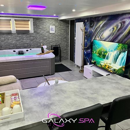 Galaxy Spa - Suite Mercure Jacuzzi Privatif Champigneulles Exterior photo