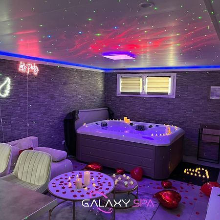 Galaxy Spa - Suite Mercure Jacuzzi Privatif Champigneulles Exterior photo