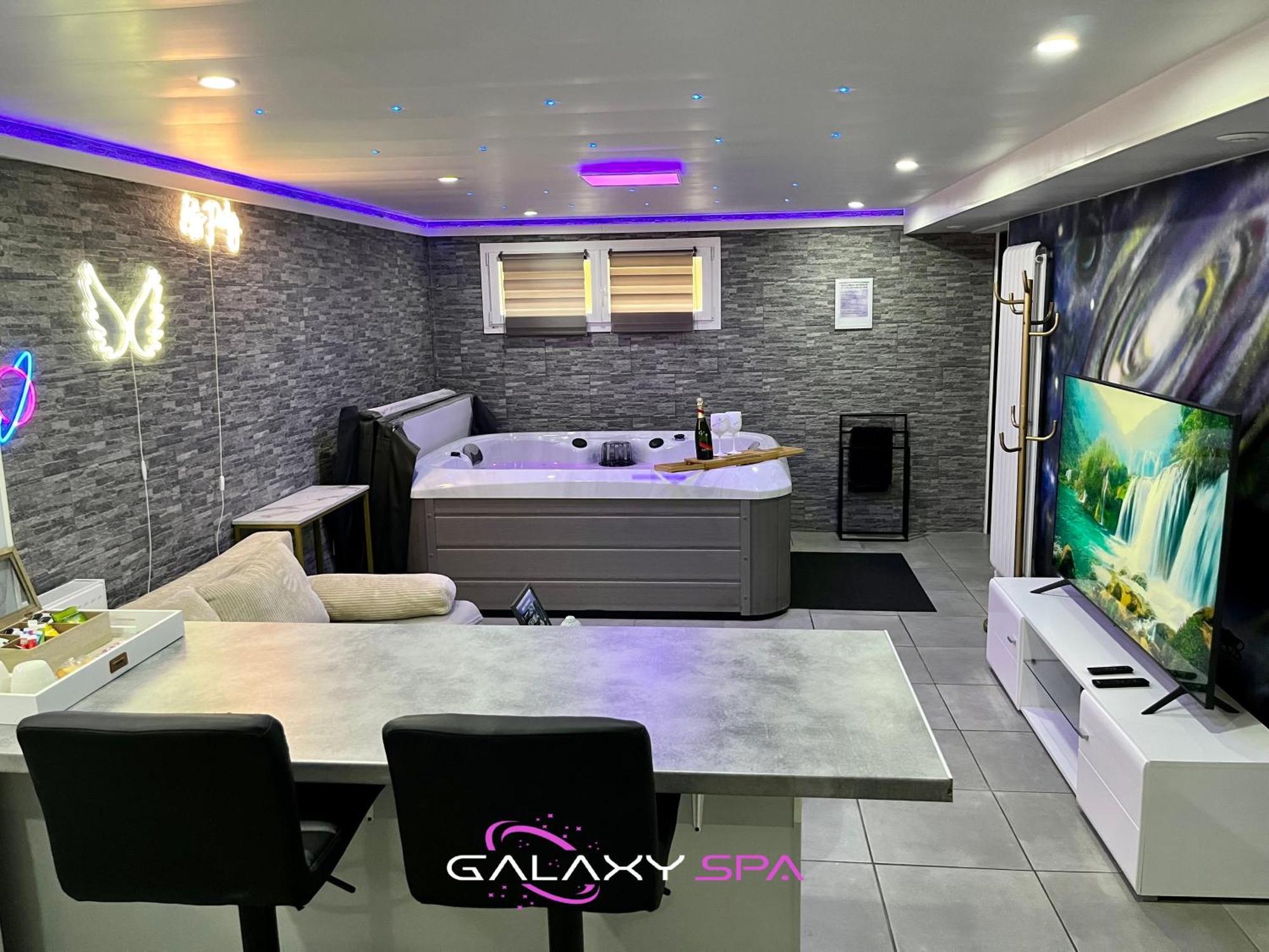 Galaxy Spa - Suite Mercure Jacuzzi Privatif Champigneulles Exterior photo
