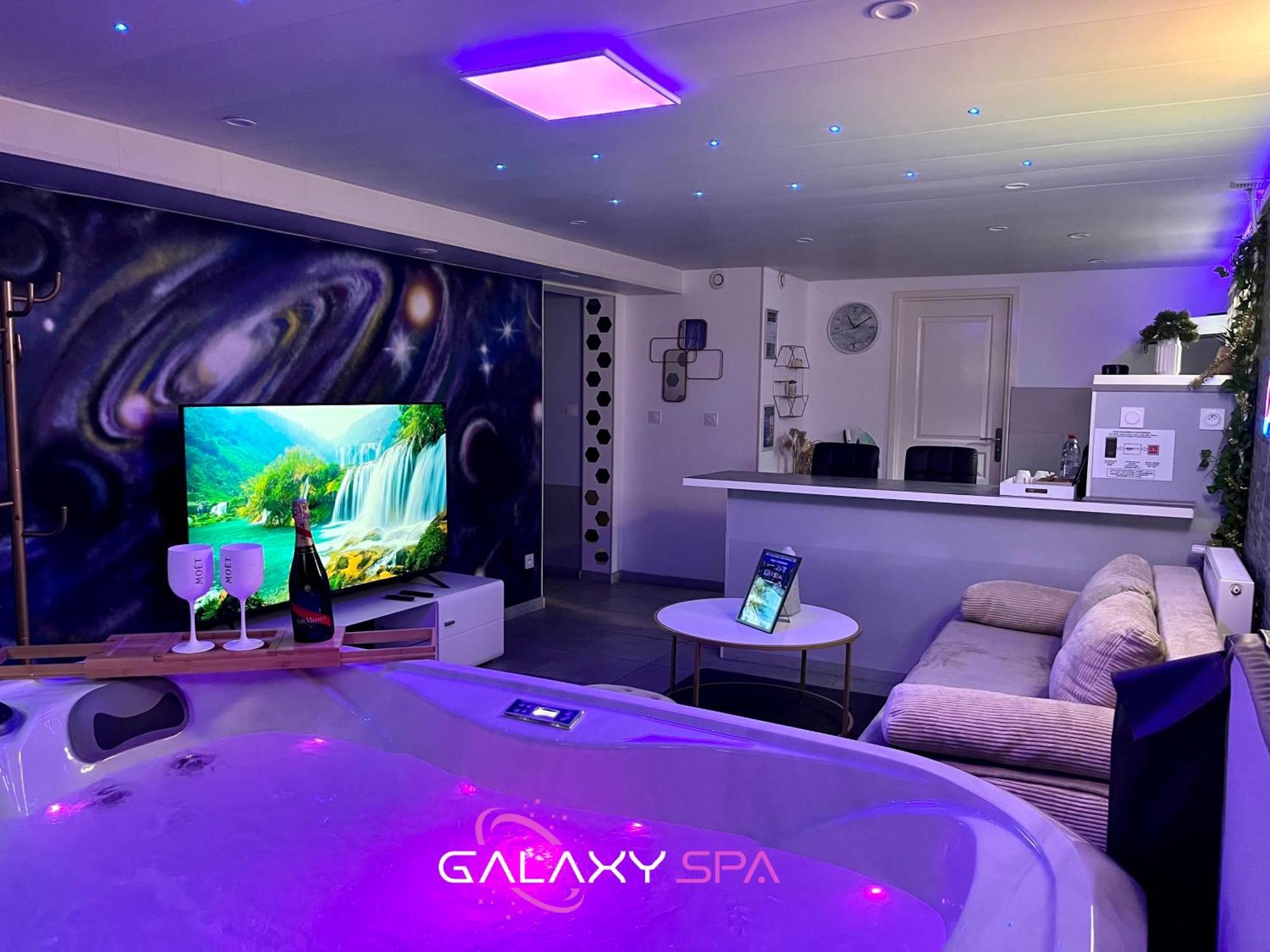 Galaxy Spa - Suite Mercure Jacuzzi Privatif Champigneulles Exterior photo